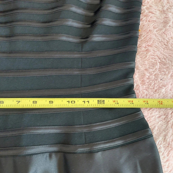 JS Collections Lace Black Classic Gown Size 8 - Picture 8 of 11